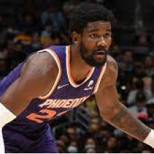 Ayton ne regarde pas les autres équipes NBA